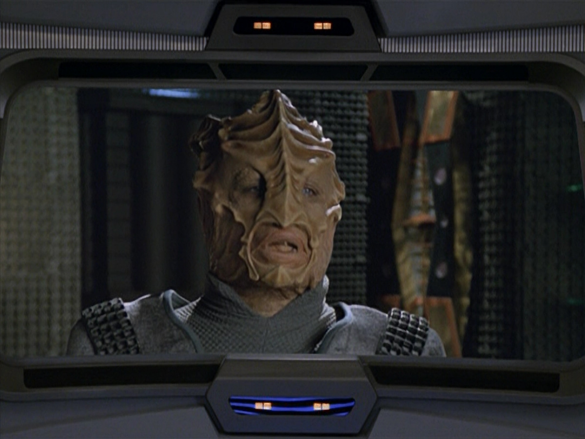 extant_StarTrek_VOY_5x13-Gravity_02245.jpg