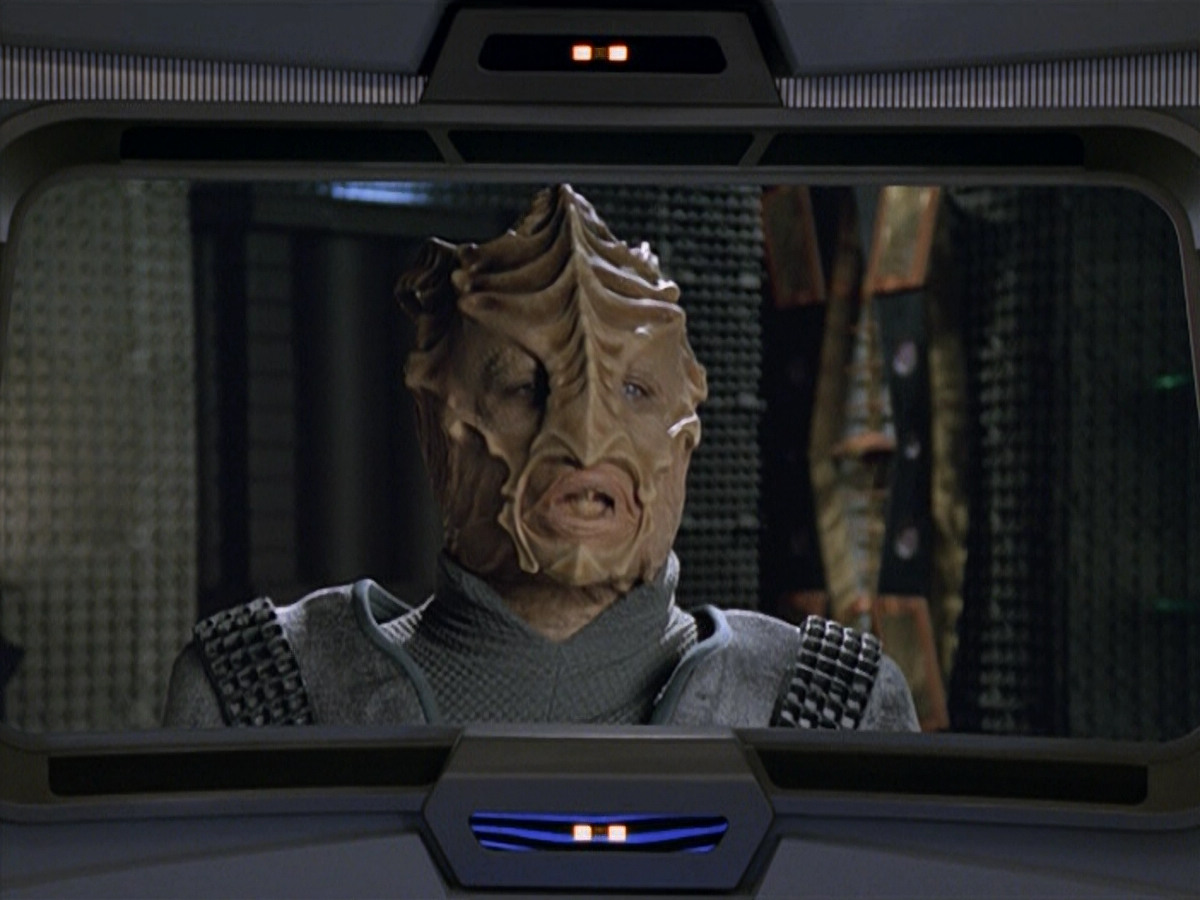 extant_StarTrek_VOY_5x13-Gravity_02265.jpg