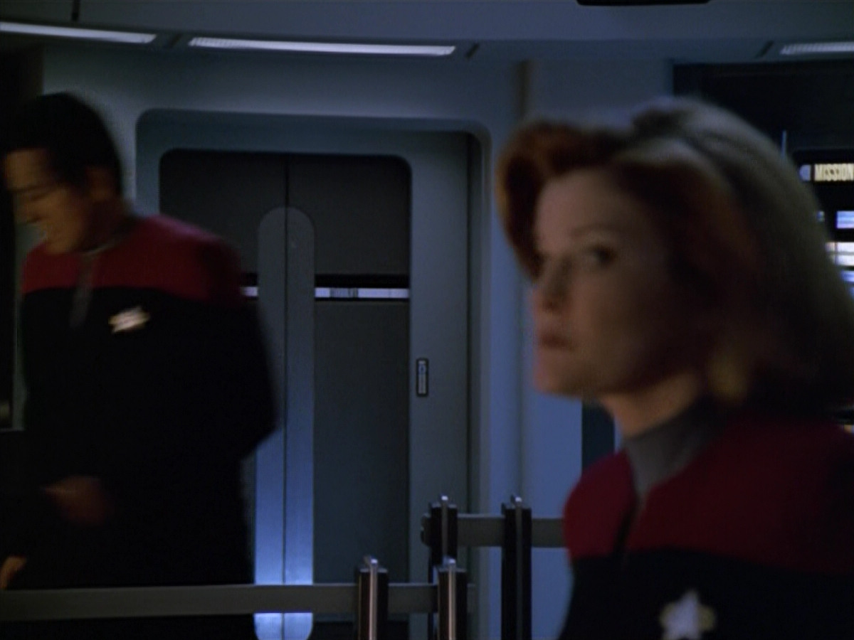 extant_StarTrek_VOY_5x13-Gravity_02274.jpg