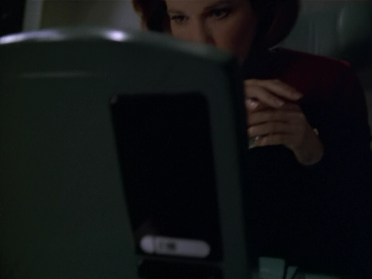 extant_StarTrek_VOY_5x13-Gravity_02291.jpg
