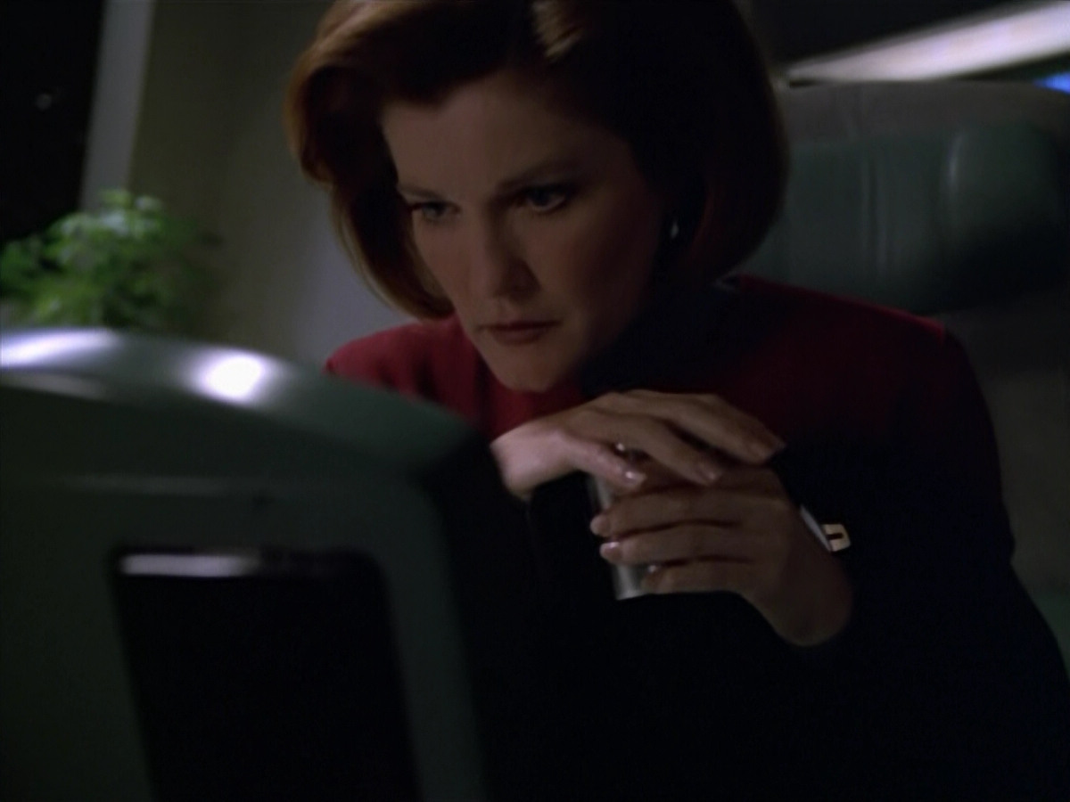 extant_StarTrek_VOY_5x13-Gravity_02292.jpg