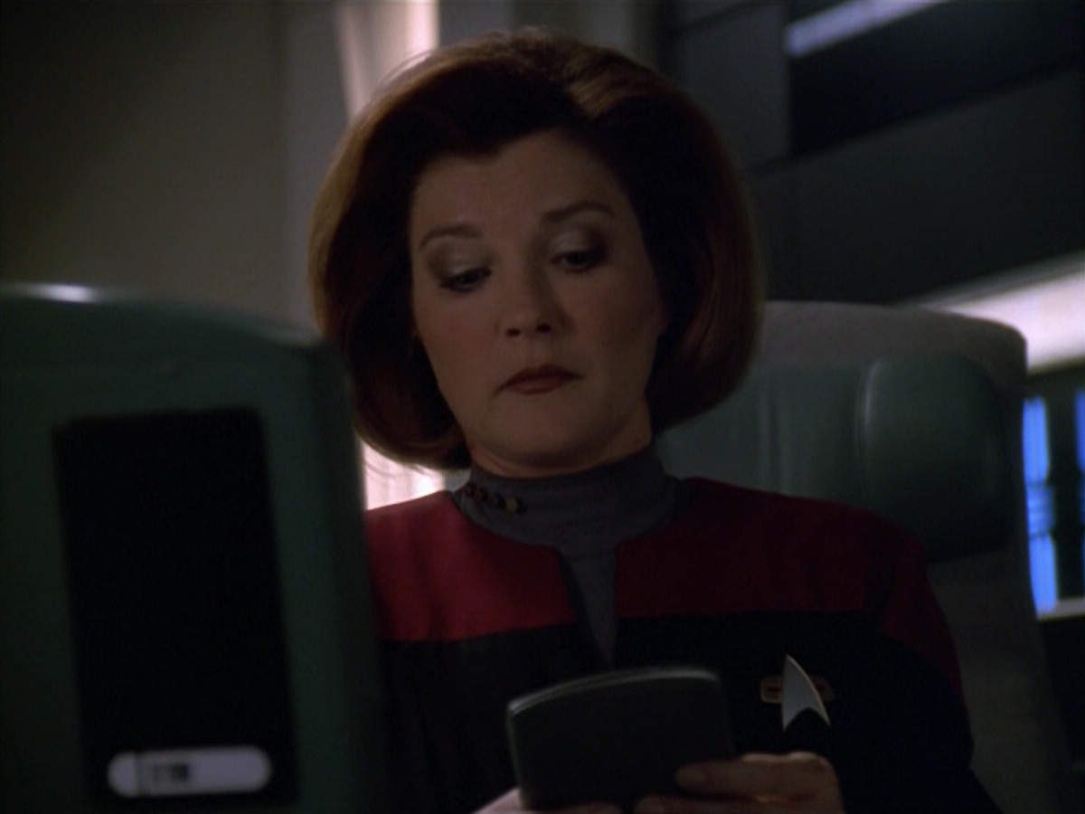 extant_StarTrek_VOY_5x13-Gravity_02323.jpg