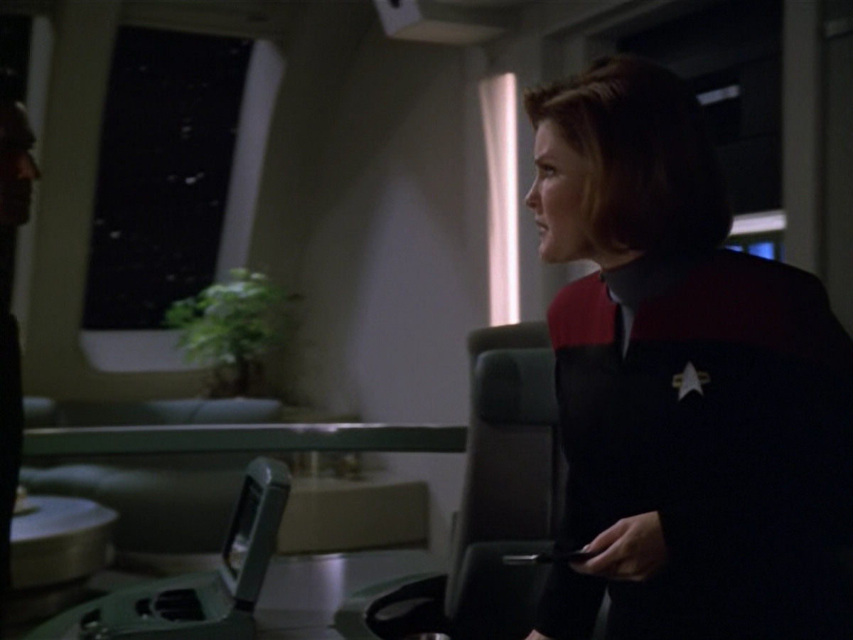 extant_StarTrek_VOY_5x13-Gravity_02346.jpg