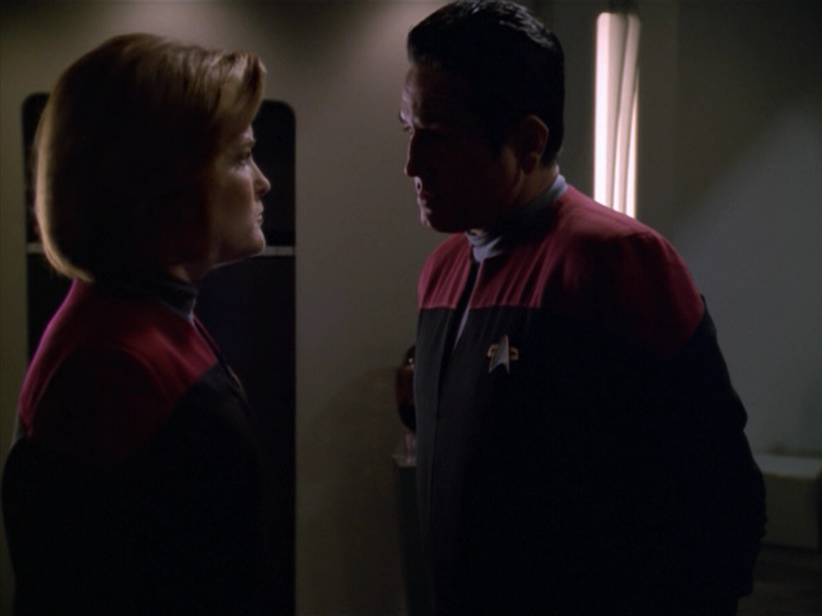 extant_StarTrek_VOY_5x13-Gravity_02364.jpg