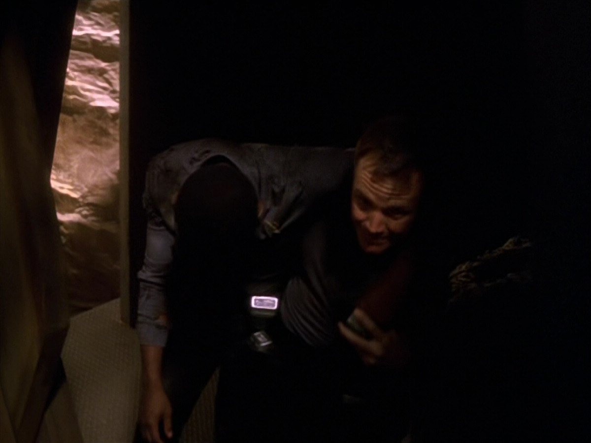 extant_StarTrek_VOY_5x13-Gravity_02410.jpg