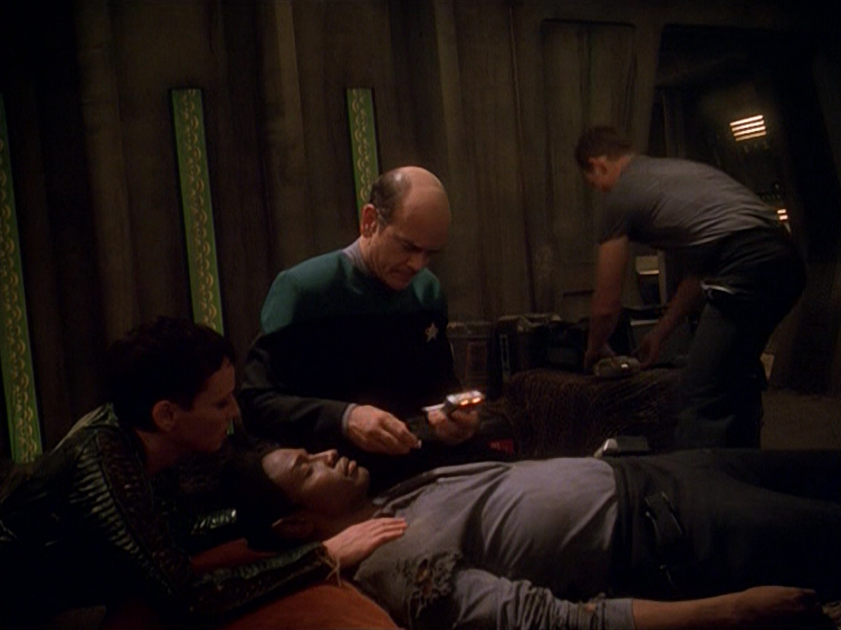 extant_StarTrek_VOY_5x13-Gravity_02437.jpg