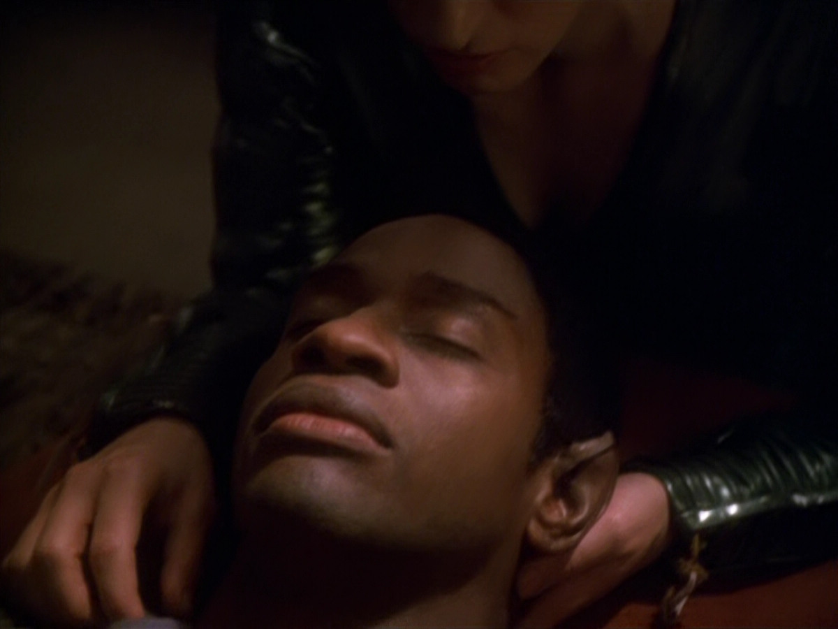 extant_StarTrek_VOY_5x13-Gravity_02444.jpg