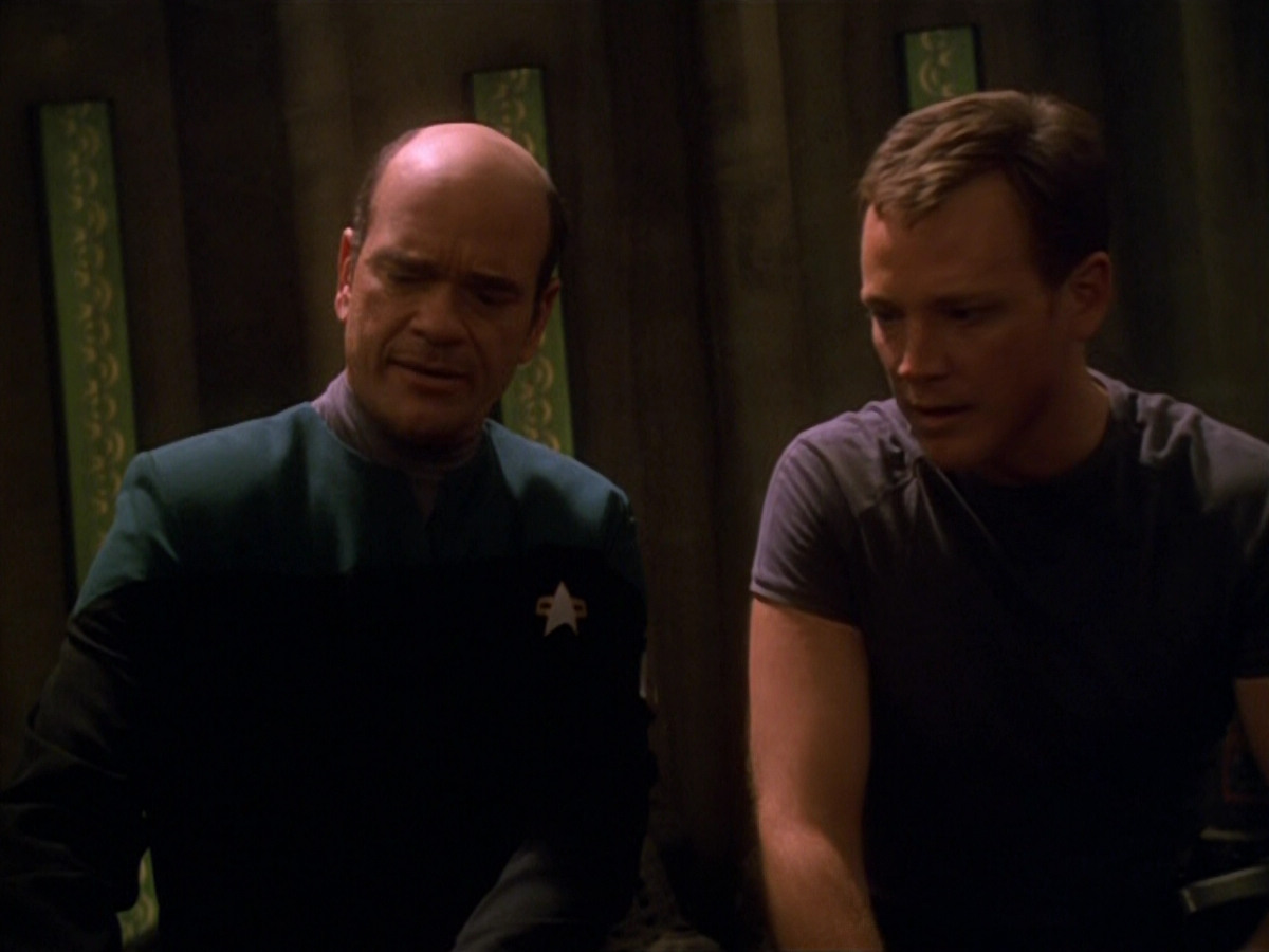 extant_StarTrek_VOY_5x13-Gravity_02457.jpg