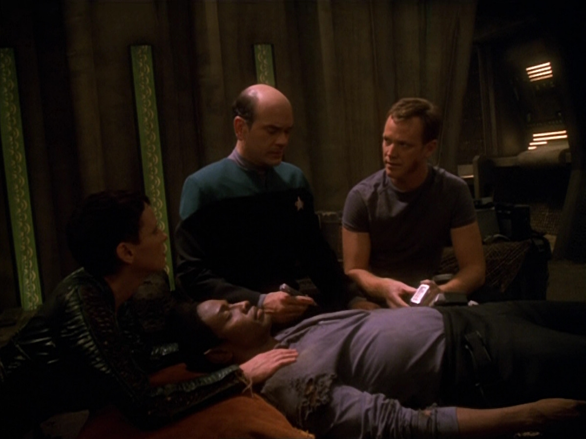 extant_StarTrek_VOY_5x13-Gravity_02467.jpg