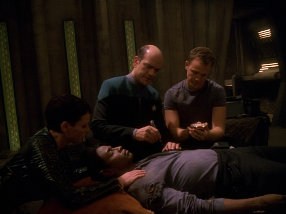 extant_StarTrek_VOY_5x13-Gravity_02470.jpg
