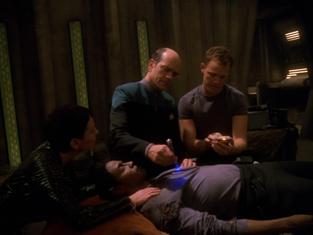 extant_StarTrek_VOY_5x13-Gravity_02474.jpg