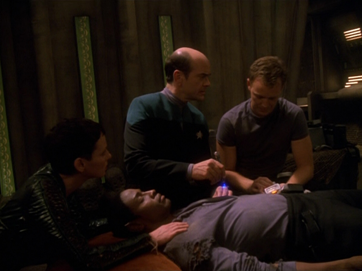 extant_StarTrek_VOY_5x13-Gravity_02487.jpg