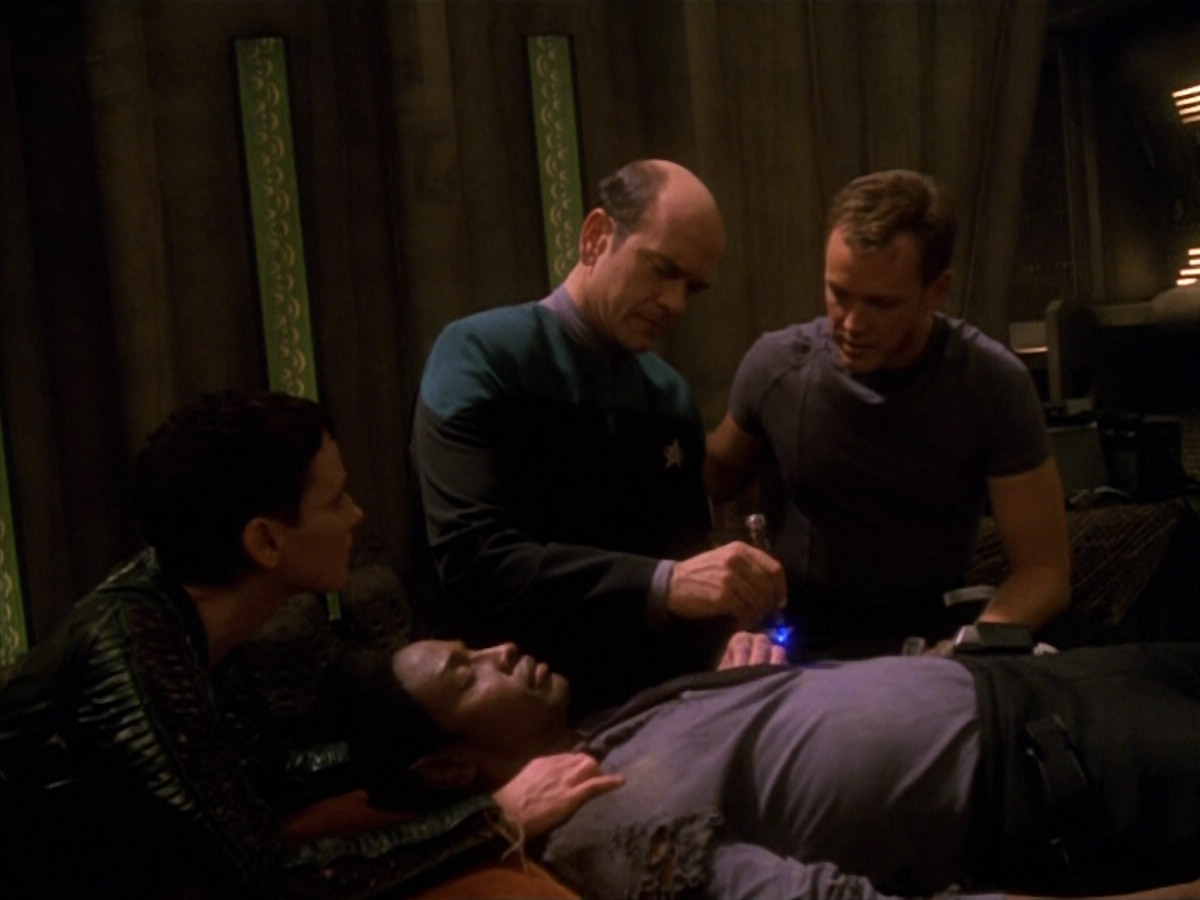 extant_StarTrek_VOY_5x13-Gravity_02497.jpg