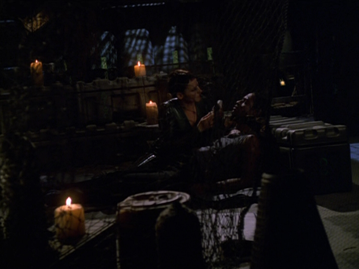 extant_StarTrek_VOY_5x13-Gravity_02515.jpg