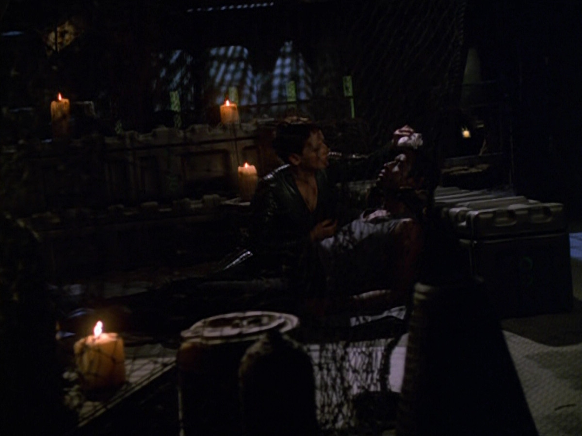 extant_StarTrek_VOY_5x13-Gravity_02516.jpg