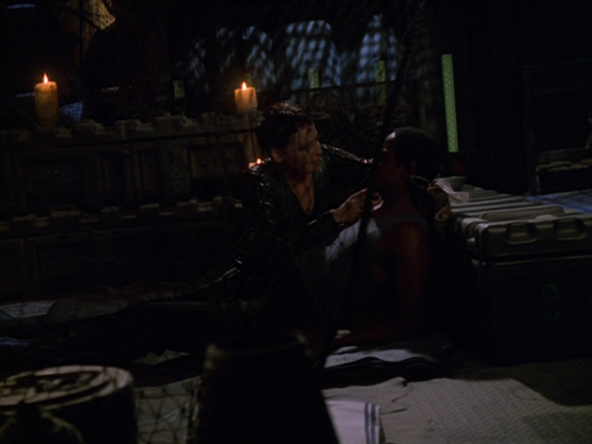 extant_StarTrek_VOY_5x13-Gravity_02527.jpg