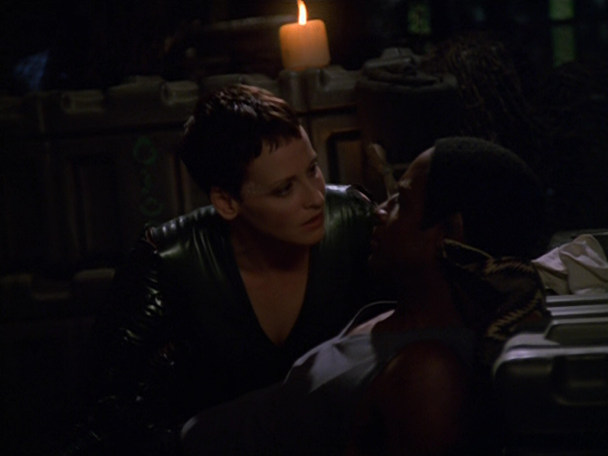 extant_StarTrek_VOY_5x13-Gravity_02554.jpg
