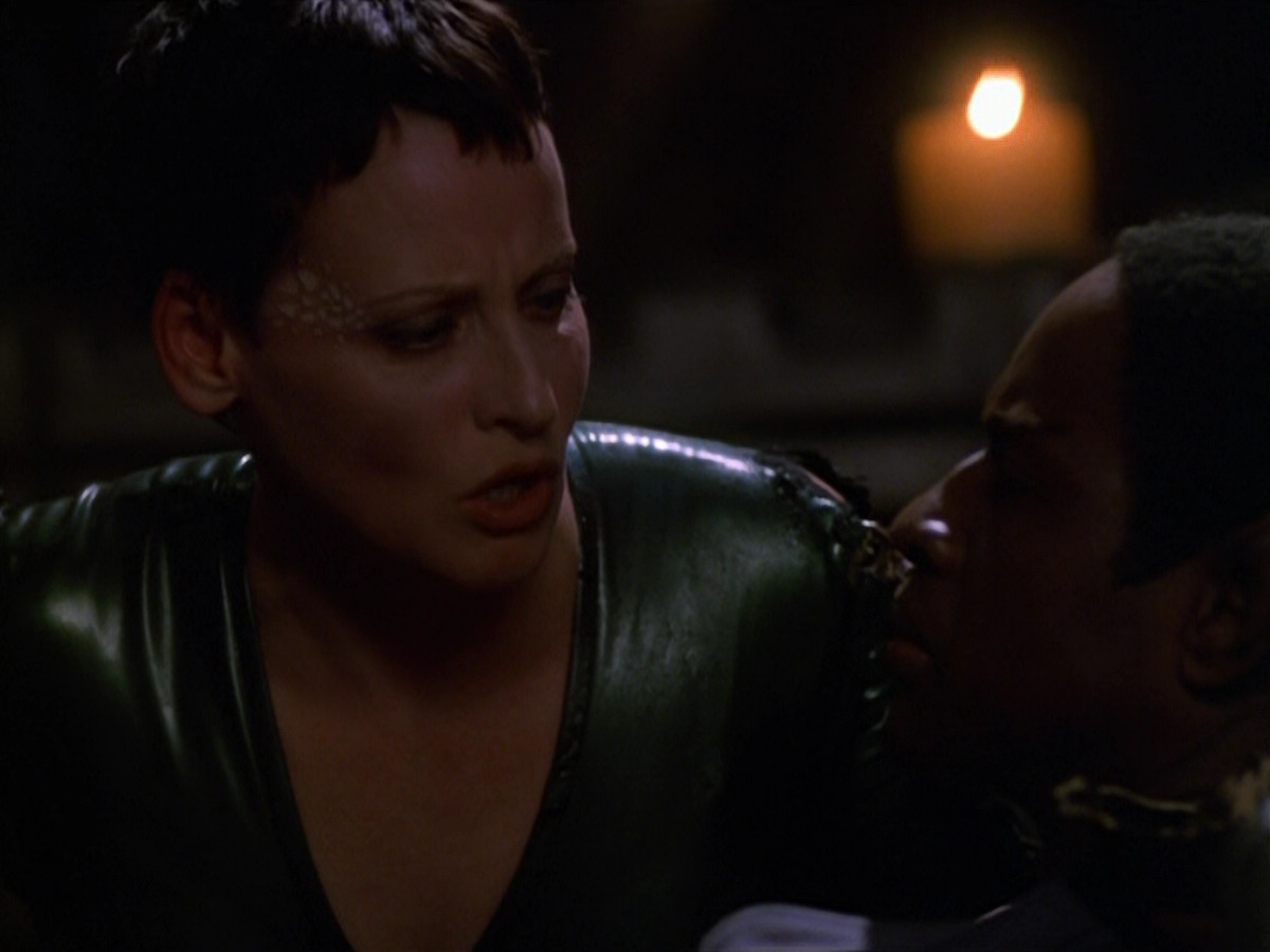 extant_StarTrek_VOY_5x13-Gravity_02587.jpg