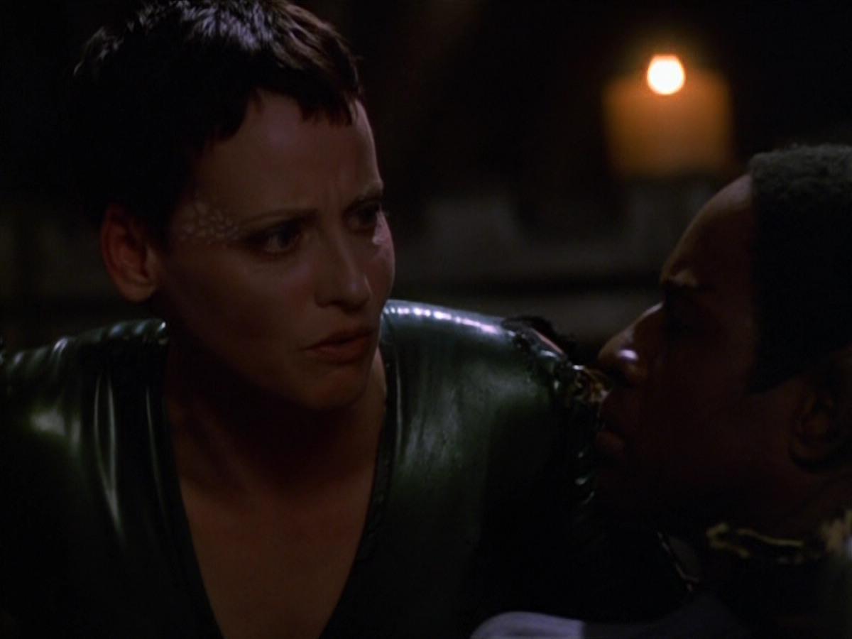 extant_StarTrek_VOY_5x13-Gravity_02590.jpg