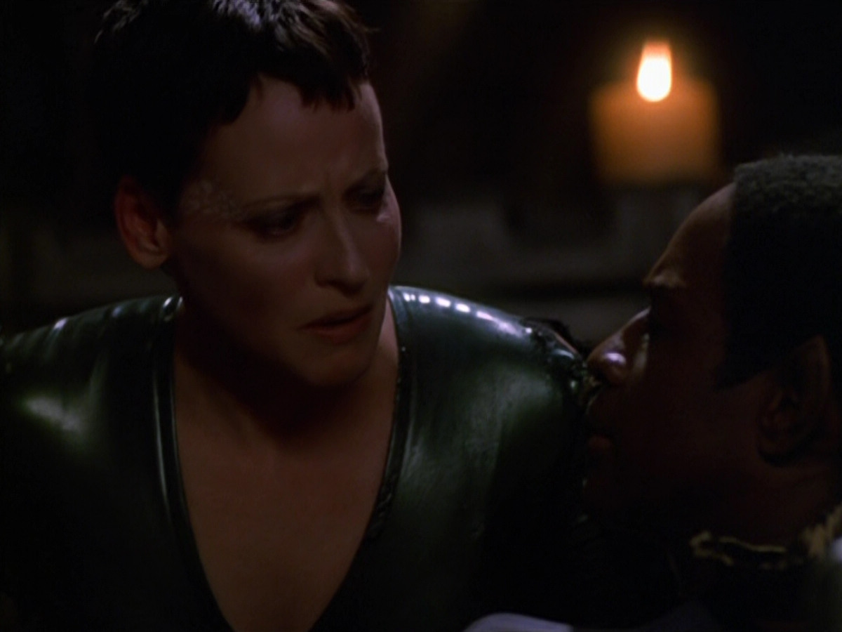 extant_StarTrek_VOY_5x13-Gravity_02633.jpg