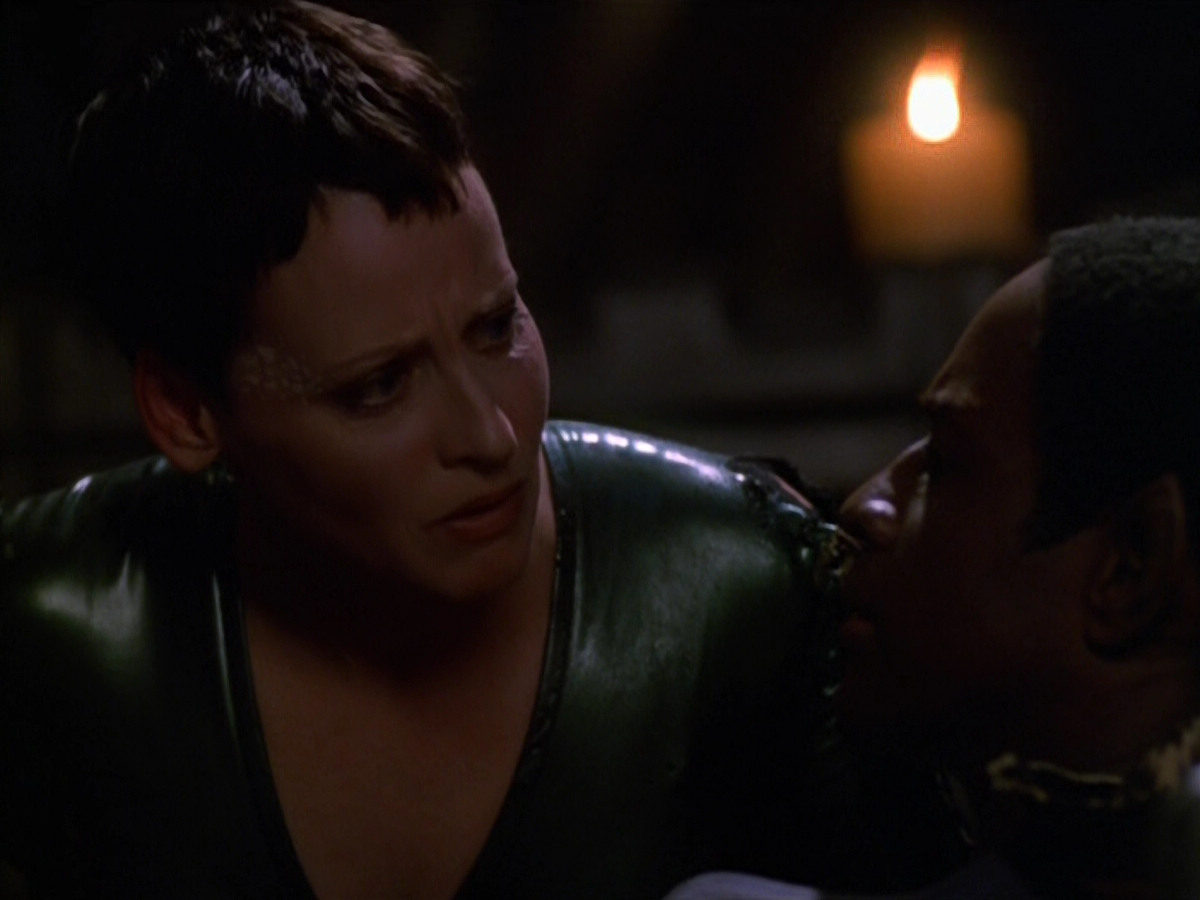 extant_StarTrek_VOY_5x13-Gravity_02635.jpg