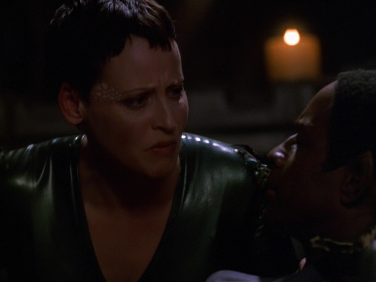 extant_StarTrek_VOY_5x13-Gravity_02644.jpg