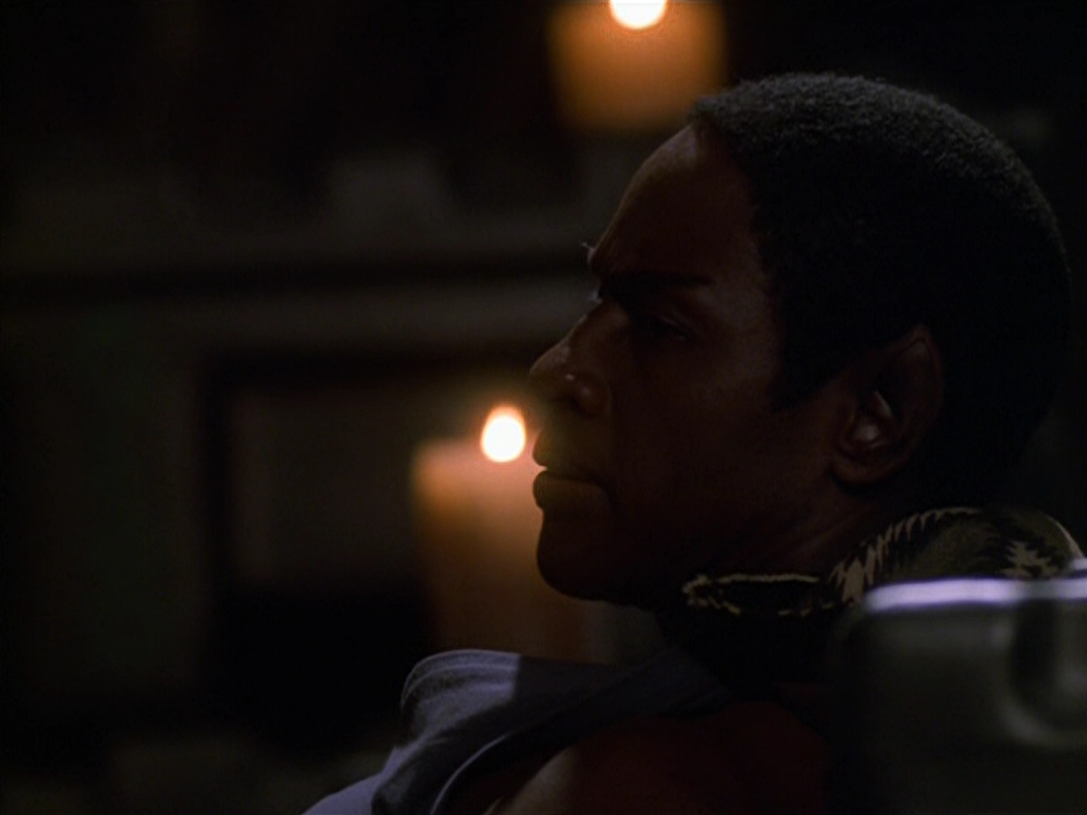 extant_StarTrek_VOY_5x13-Gravity_02665.jpg