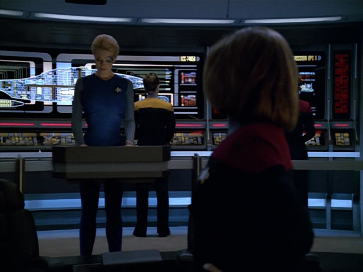 extant_StarTrek_VOY_5x13-Gravity_02730.jpg
