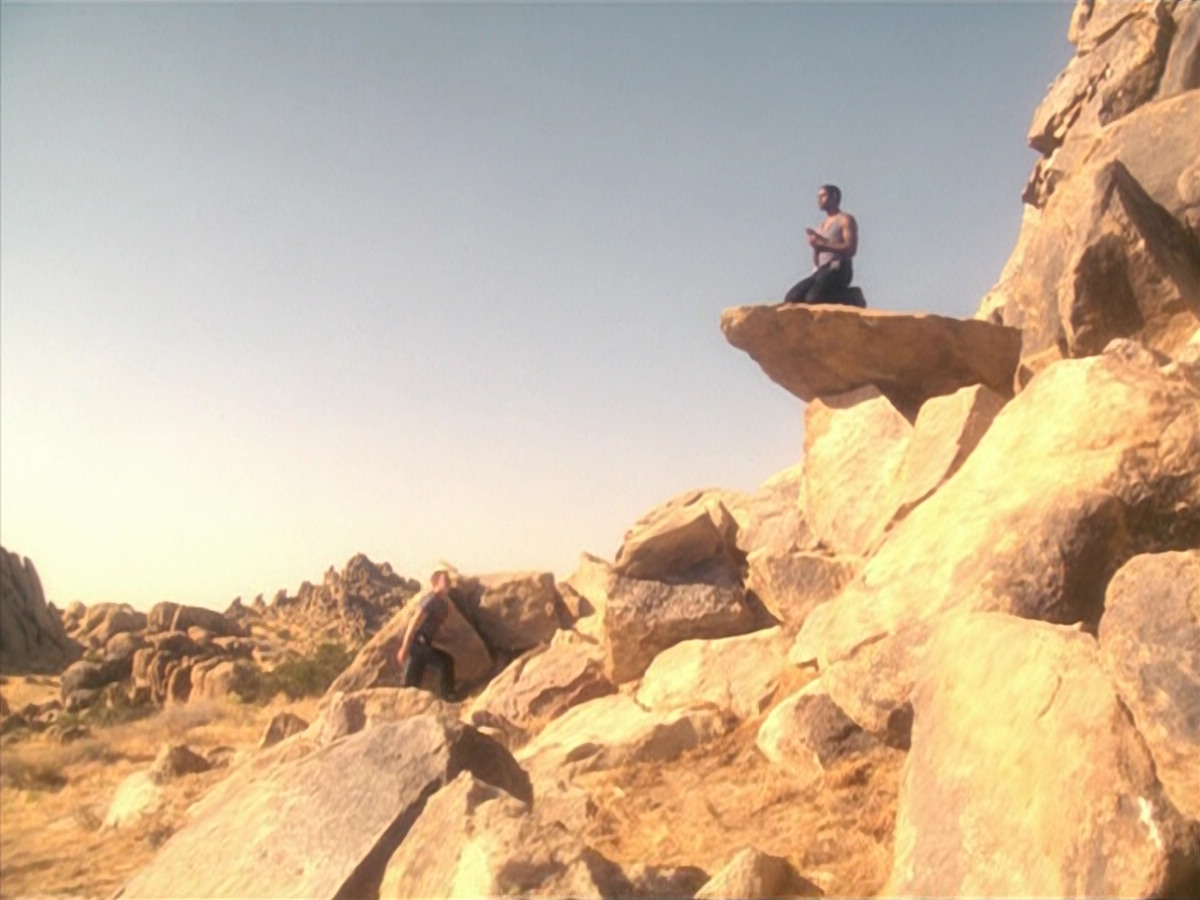 extant_StarTrek_VOY_5x13-Gravity_02756.jpg