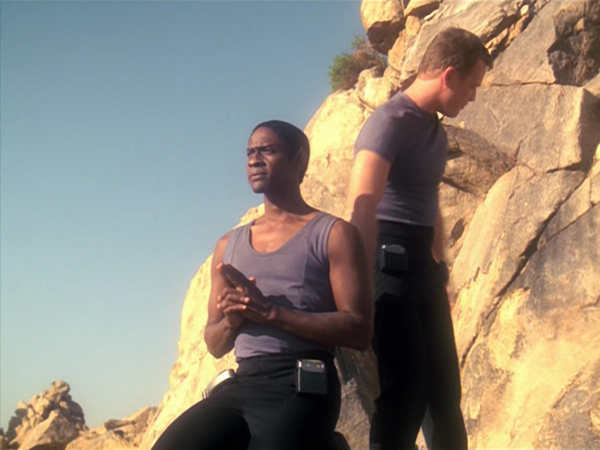 extant_StarTrek_VOY_5x13-Gravity_02785.jpg