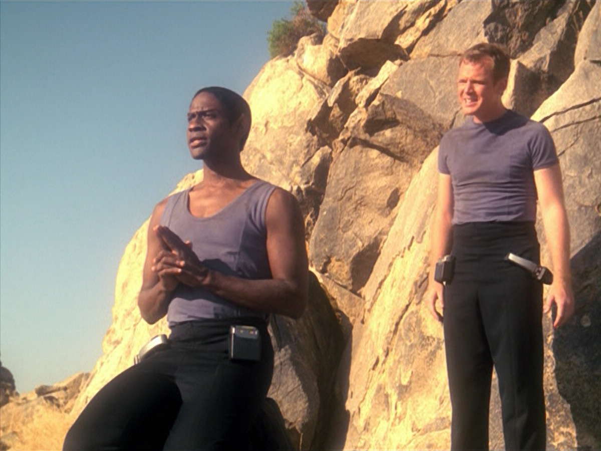 extant_StarTrek_VOY_5x13-Gravity_02792.jpg