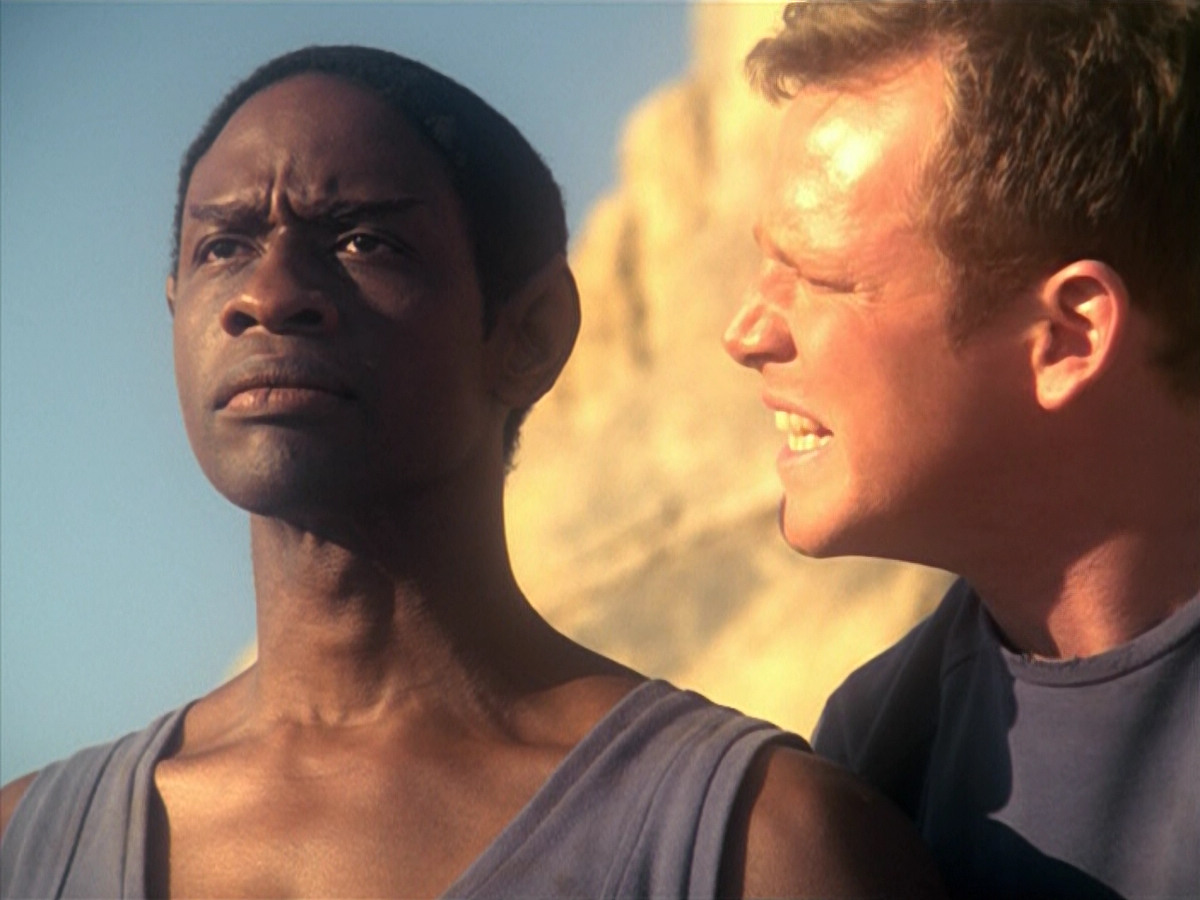 extant_StarTrek_VOY_5x13-Gravity_02806.jpg