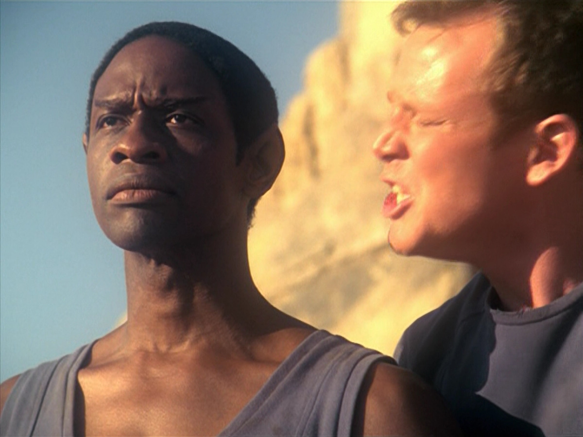extant_StarTrek_VOY_5x13-Gravity_02807.jpg