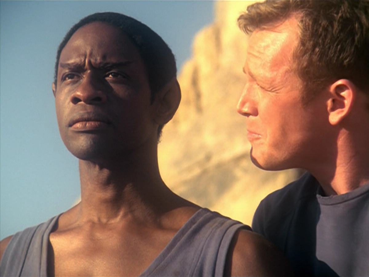 extant_StarTrek_VOY_5x13-Gravity_02811.jpg