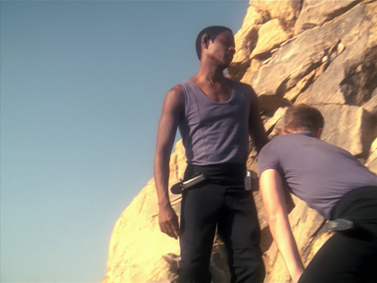 extant_StarTrek_VOY_5x13-Gravity_02851.jpg