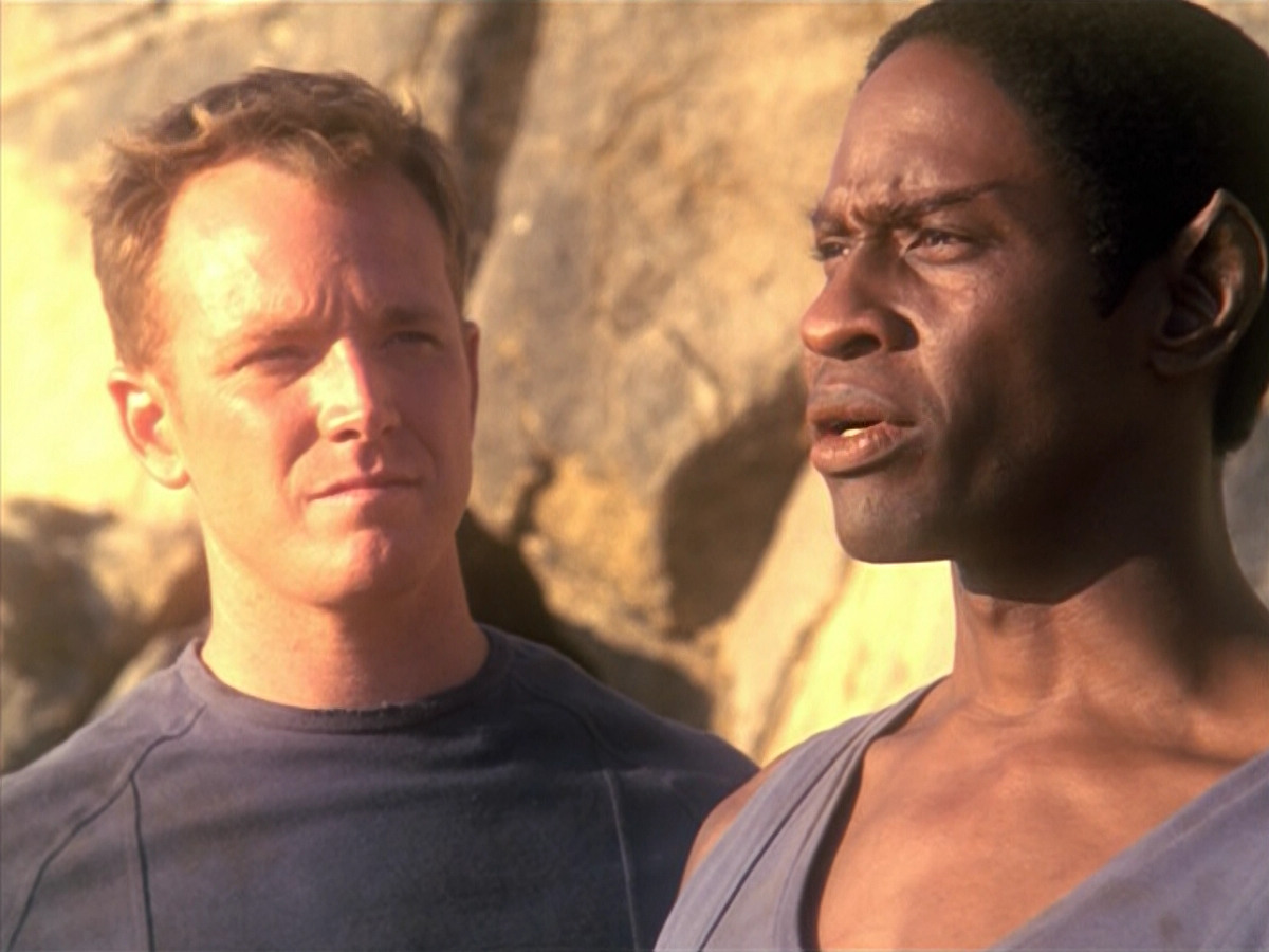 extant_StarTrek_VOY_5x13-Gravity_02913.jpg