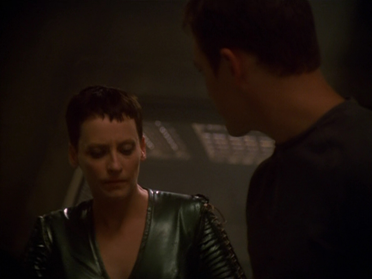 extant_StarTrek_VOY_5x13-Gravity_03073.jpg