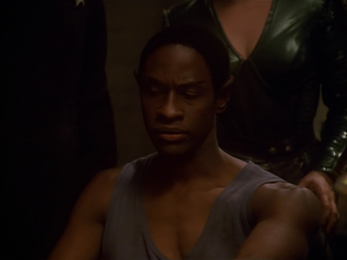 extant_StarTrek_VOY_5x13-Gravity_03082.jpg