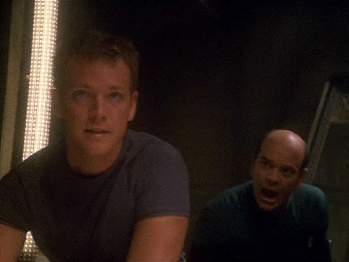extant_StarTrek_VOY_5x13-Gravity_03206.jpg