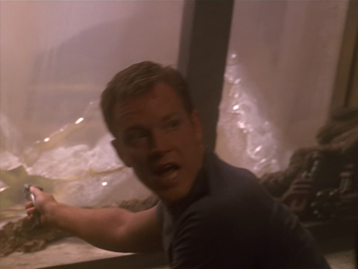 extant_StarTrek_VOY_5x13-Gravity_03297.jpg