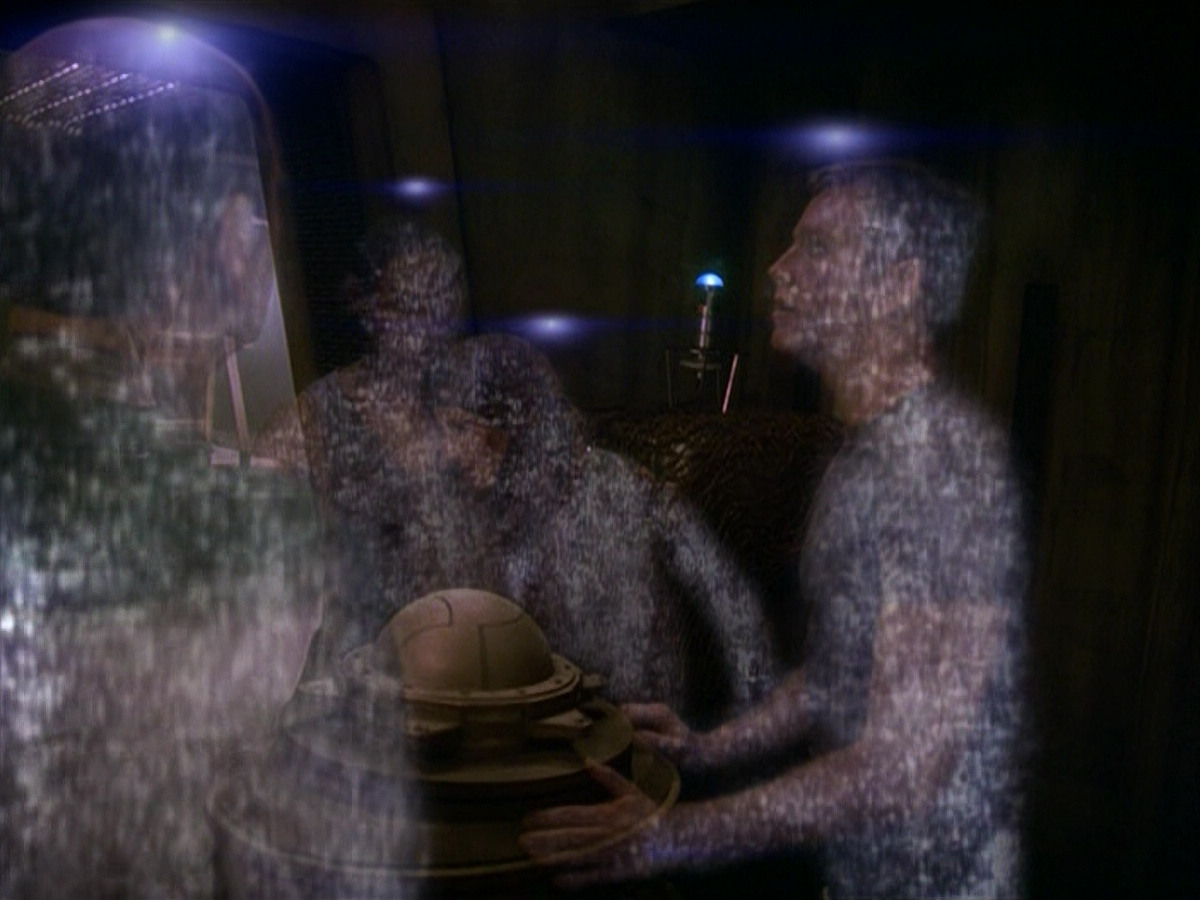 extant_StarTrek_VOY_5x13-Gravity_03408.jpg
