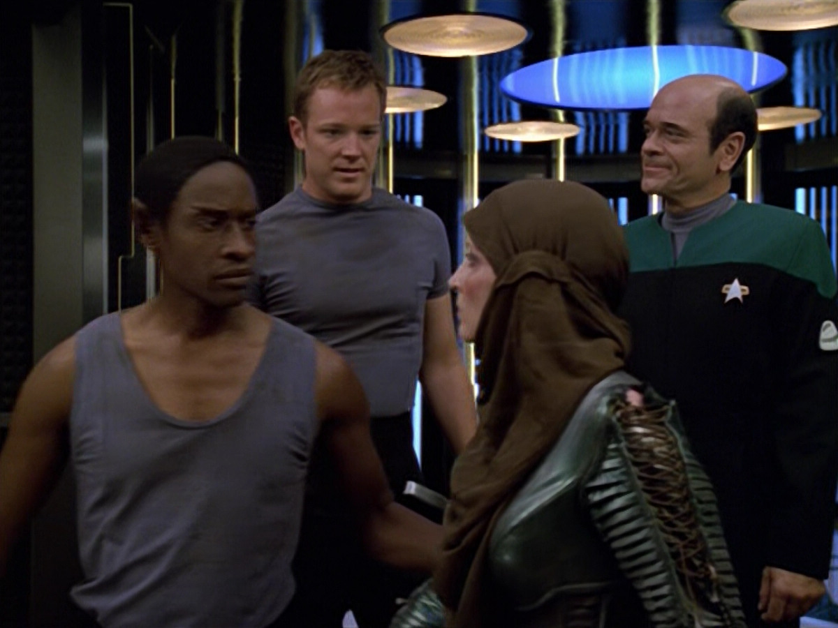 extant_StarTrek_VOY_5x13-Gravity_03431.jpg