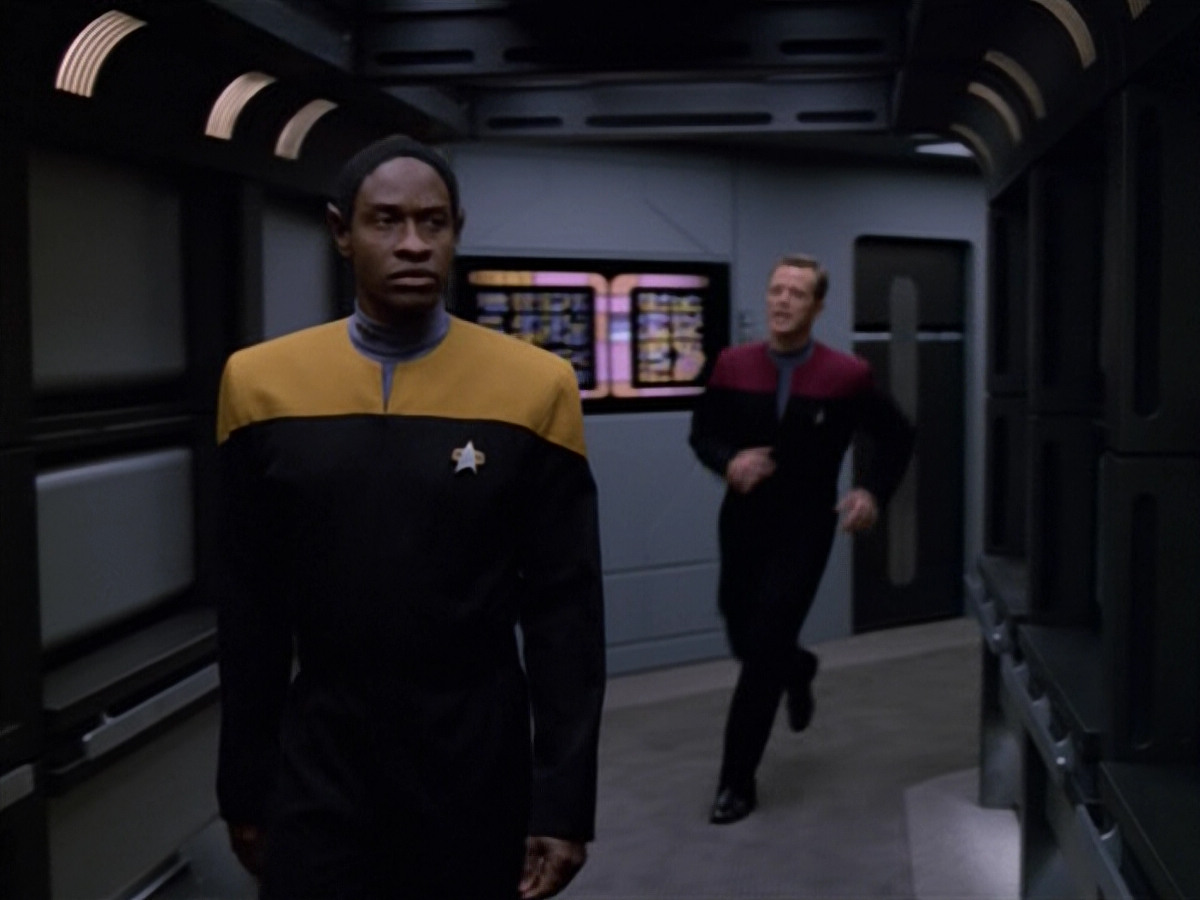 extant_StarTrek_VOY_5x13-Gravity_03457.jpg