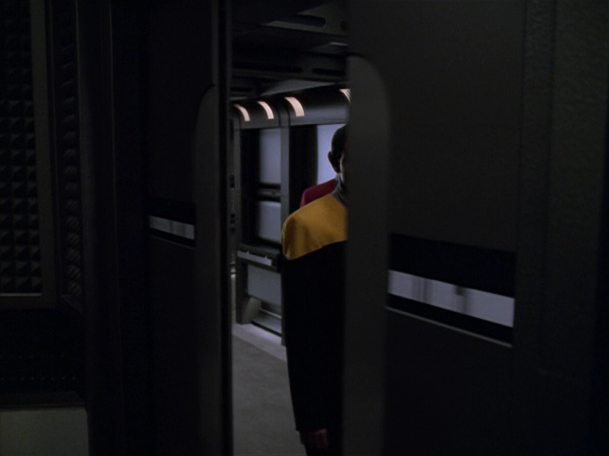 extant_StarTrek_VOY_5x13-Gravity_03514.jpg