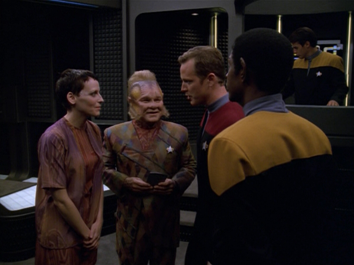 extant_StarTrek_VOY_5x13-Gravity_03526.jpg