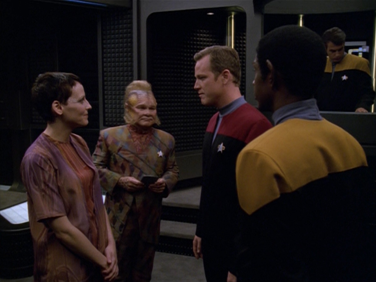 extant_StarTrek_VOY_5x13-Gravity_03534.jpg