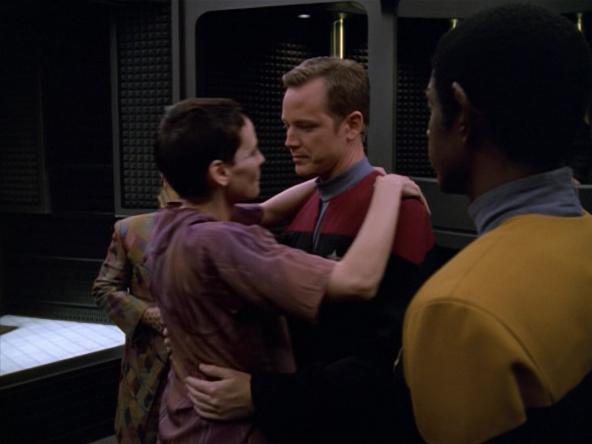 extant_StarTrek_VOY_5x13-Gravity_03543.jpg