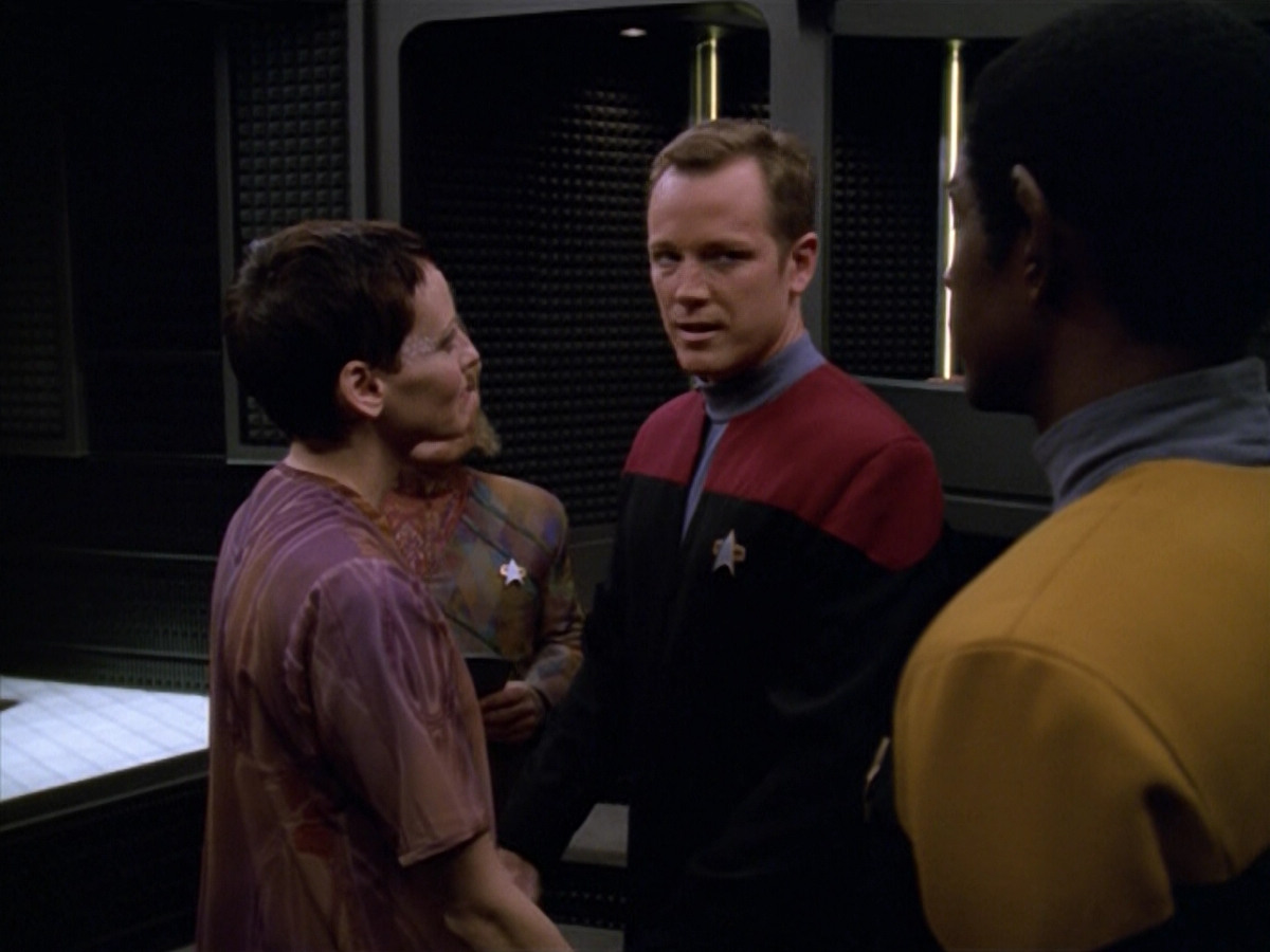 extant_StarTrek_VOY_5x13-Gravity_03548.jpg