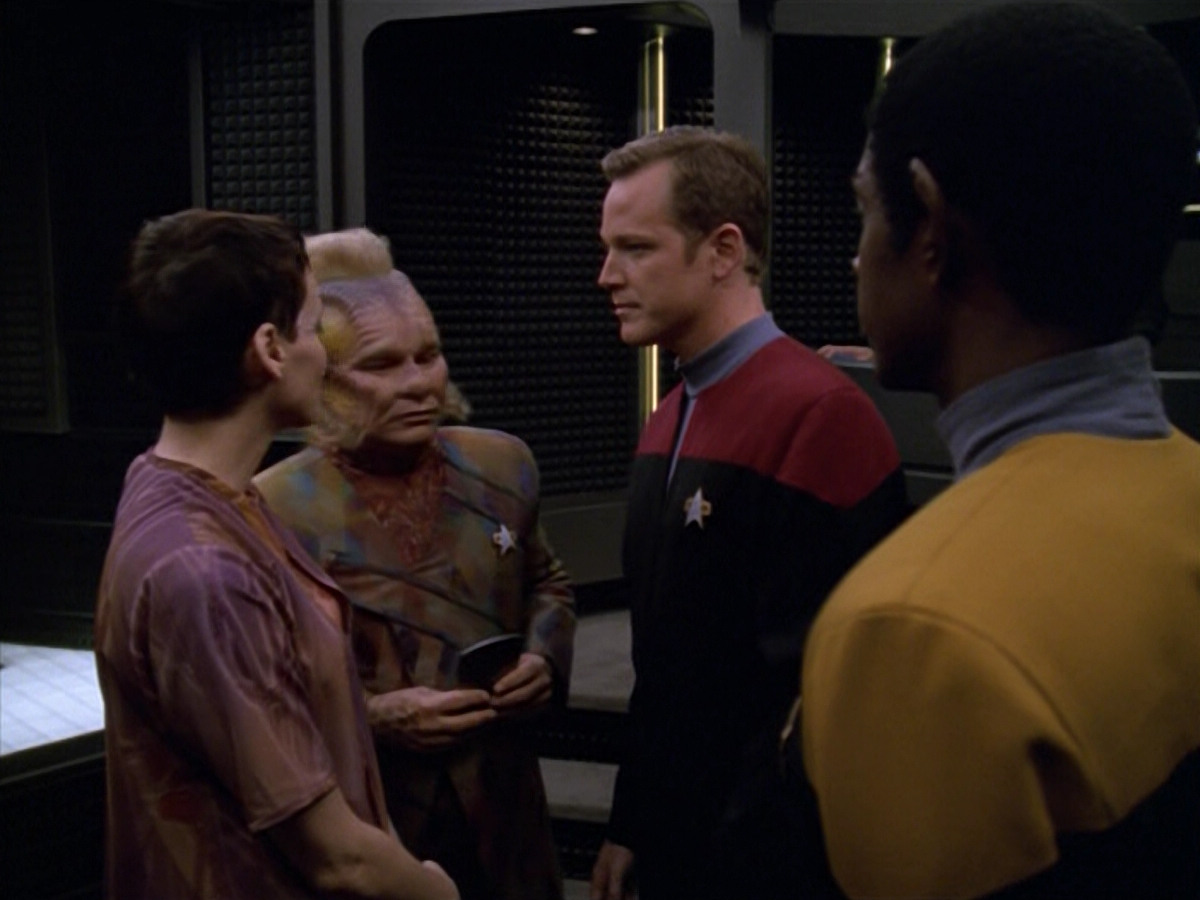 extant_StarTrek_VOY_5x13-Gravity_03554.jpg