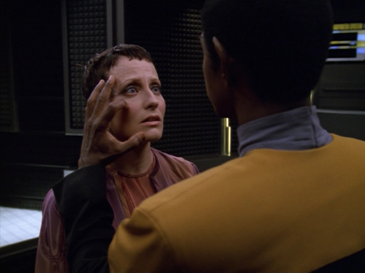 extant_StarTrek_VOY_5x13-Gravity_03610.jpg